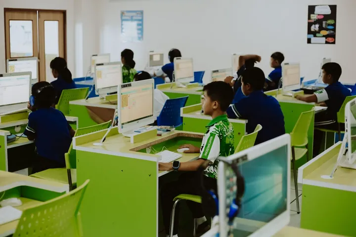 Students in a computer lab