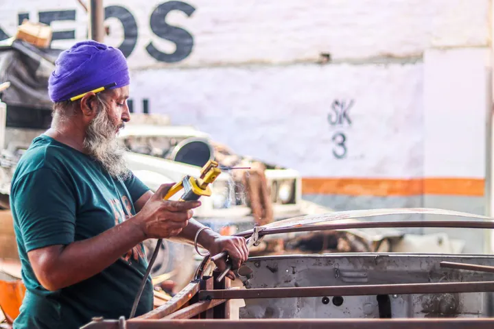 Mechanical fabrication work with tools